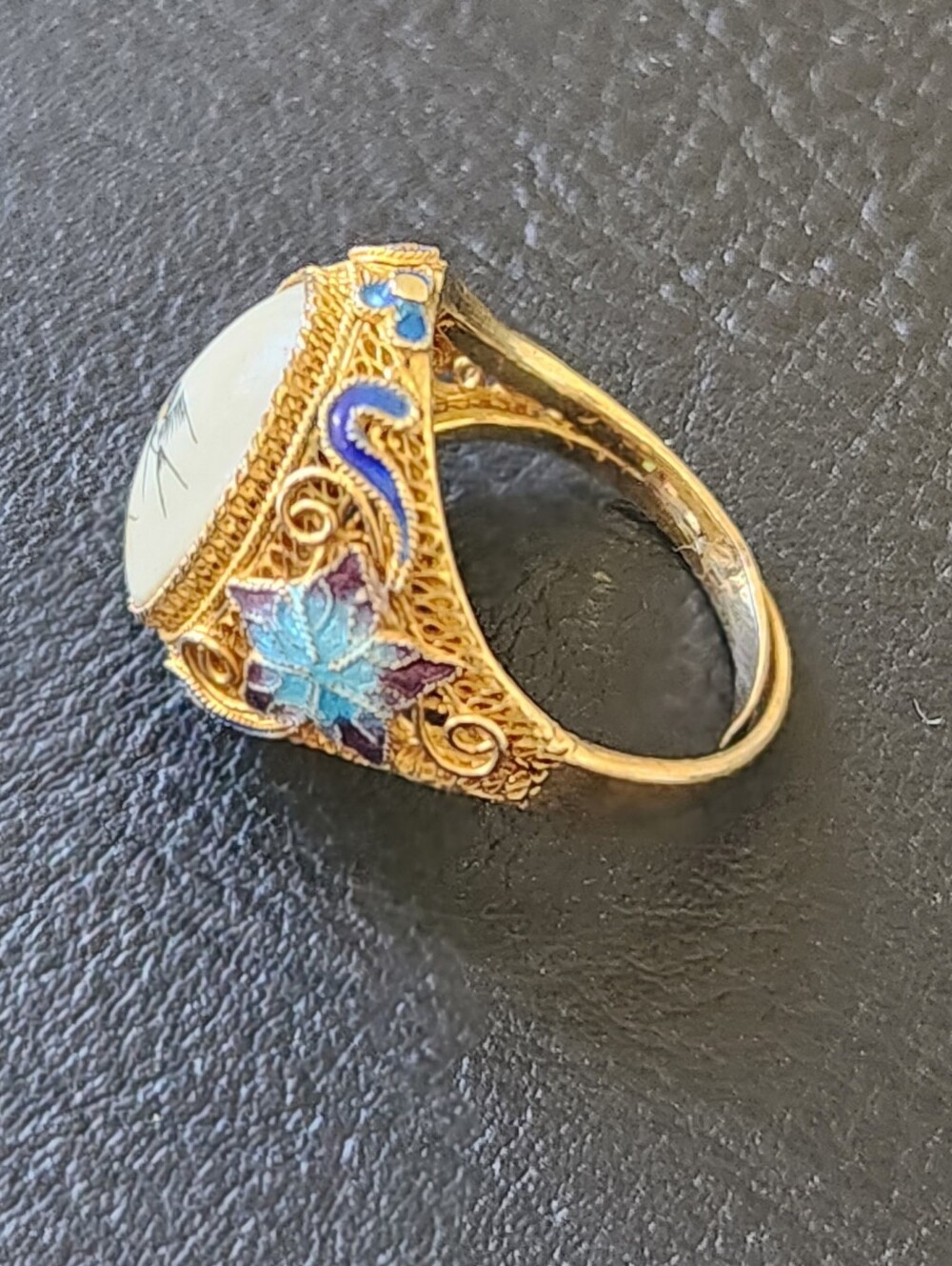 RARE Antique Ring, Hand-Painted Bird Porcelain Cameo, Gold Vermail Over Silver - Picture 5 of 11